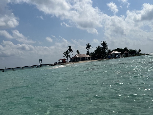 Belize Goff's Caye Island Beach Getaway and Snorkel Excursion Goff’s Caye Island Beach Getaway