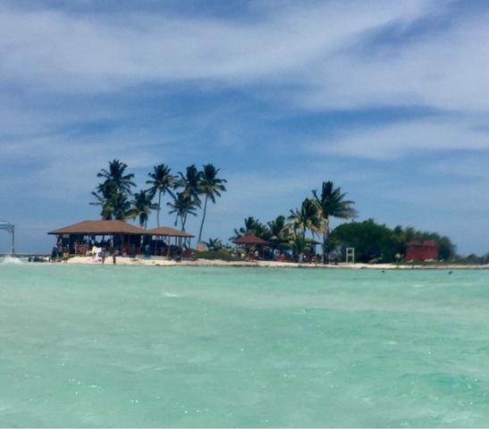 Belize Goff's Caye Island Getaway and Snorkel Cruise Excursion Wow!