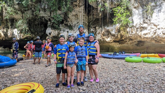 Belize Nohoch Che'en Caves Branch Cave Tubing Excursion with Lunch Absolutely Wonderful!