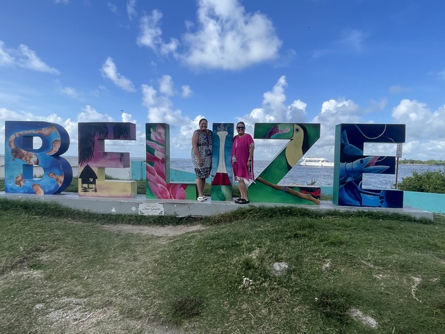Belize Shark Ray Alley, Coral Gardens Snorkel, and Caye Caulker Island Beach Excursion Amazing Excursion