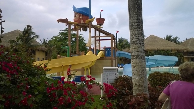 Cozumel Allegro Beach Resort All Inclusive Day Pass Good family spot