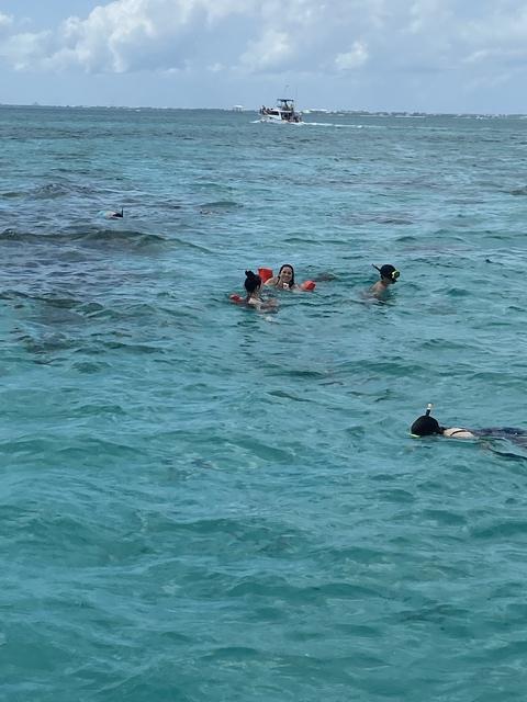 Grand Cayman Starfish Point, Stingray City Sandbar, and Barrier Reef Snorkel Excursion Combo Can I go again