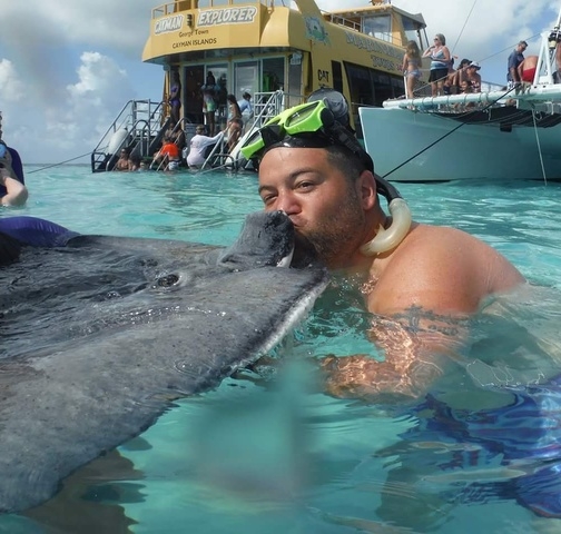 Grand Cayman Stingray City Catamaran Sail and Snorkel Excursion I kissed a ray and liked it!