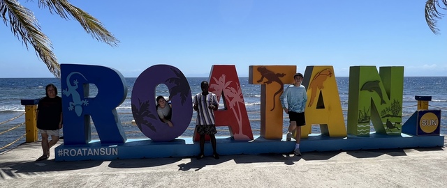 Roatan City Highlights, Monkey and Sloth Hangout, Snorkel and Beach Break Excursion Wonderful  Trip