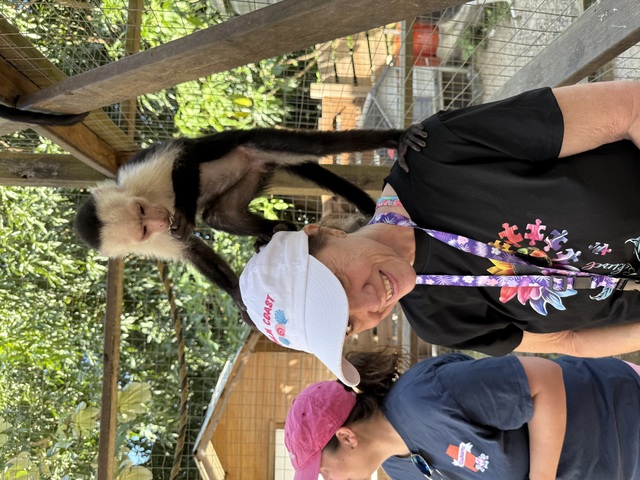 Roatan City Highlights, Monkey and Sloths, Snorkel, and Beach Excursion Would give more stars if possible!!