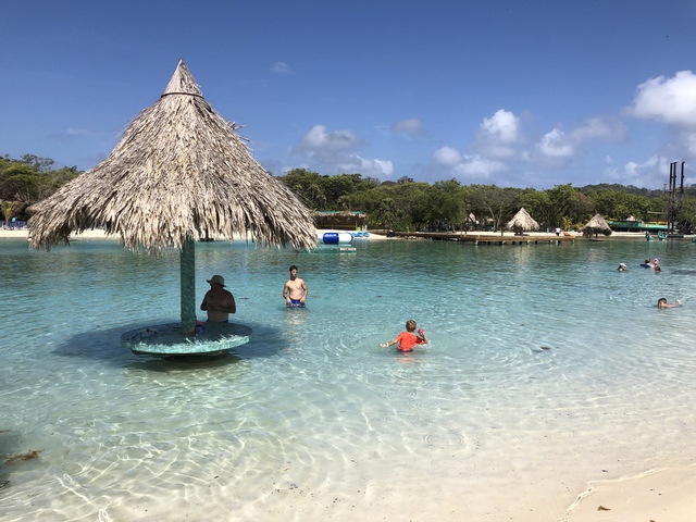 Roatan Little French Key Full Island Day Pass Excursion Great time for the whole family!