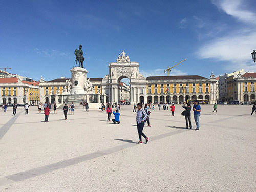 Lisbon tapas Cruise Excursion Booking