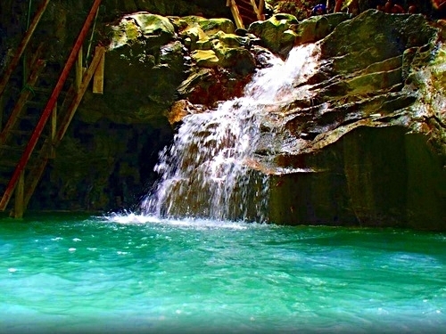 Amber Cove 27 charcos Trip Reservations