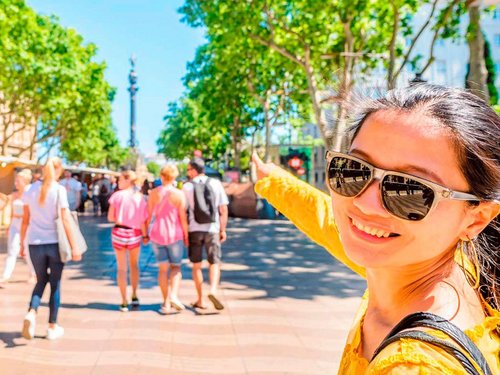 Barcelona  Spain eco-boat Cruise Excursion Booking