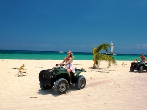 Cozumel beach club facilities Cruise Excursion