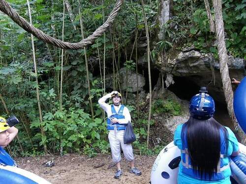 Belize Nohoch Che'en Caves Branch Cave Tubing Excursion