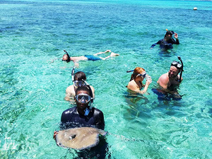 Belize Snorkel Hol Chan, Shark Ray and Caye Caulker Beach Break Excursion