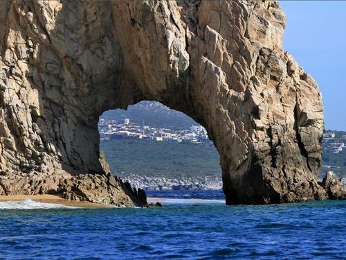 Cabo San Lucas Jeep Sightseeing Excursion to Todos Santos Magic Town with Lunch