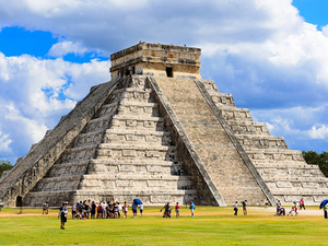 Chichen Itza Mayan Ruins and Lunch Excursion from Progreso