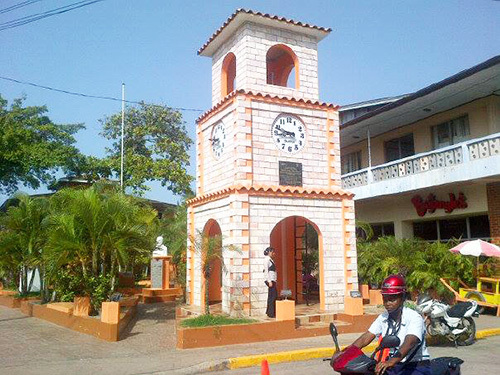 Roatan central park Excursion Reservations
