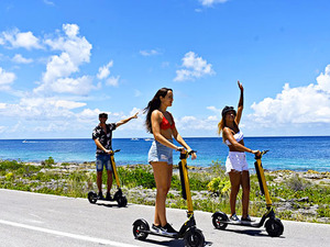 Cozumel Electric Scooter Sightseeing, Beach Break and Guided Snorkel Excursion