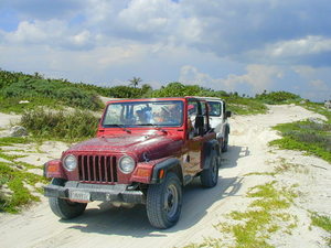 Custom Private Jeep and Snorkel Excursion with Lunch from Playa del Carmen