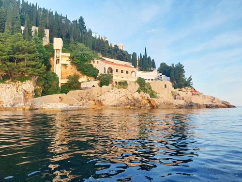 Dubrovnik Franciscan Monastery and Panoramic Boat Sightseeing Excursion