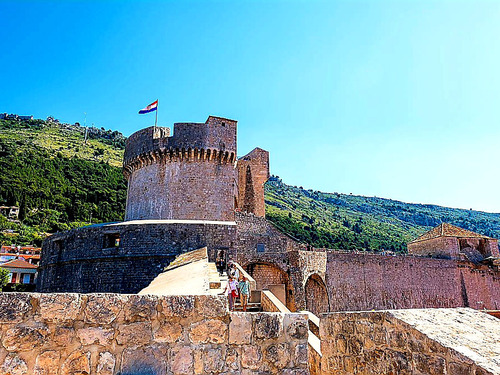 Dubrovnik Historic Sights and Panoramic Boat Sightseeing Excursion