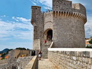Dubrovnik Old Town and City Walls Sightseeing Excursion