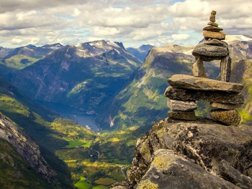 Geiranger Norwegian Fjord Centre Tour Tickets