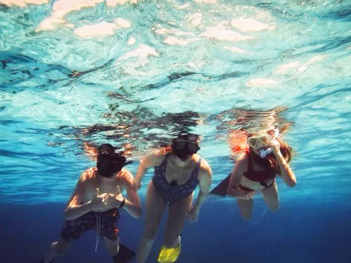 Grand Cayman Catamaran Sail with Stingray City, Snorkeling & Starfish Point Excursion