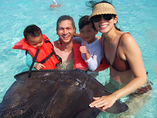 Grand Cayman Private Catamaran Sail: Coral Gardens, Stingray City & Starfish Point Excursion