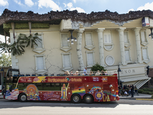 Hop On Hop Off Bus Sightseeing Excursion in Orlando