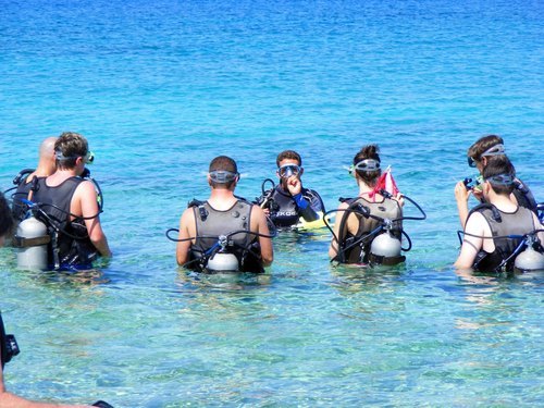 Grand Cayman Discover SCUBA Dive Excursion Reservations