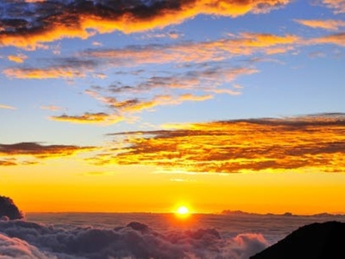 Maui Kahului crater sunrise Trip Reservations