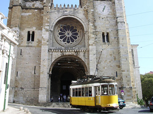 Lisbon City Highlights Walking Excursion