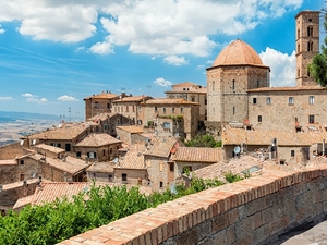 Livorno Private San Gimignano and Volterra Sightseeing Excursion