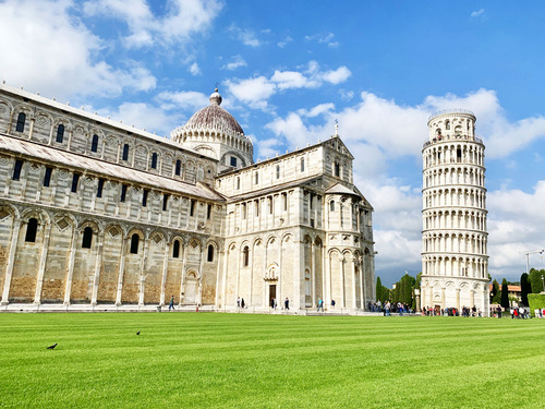 Livorno Shuttle Service to Pisa and Hop-on Hop-off Sightseeing Excursion