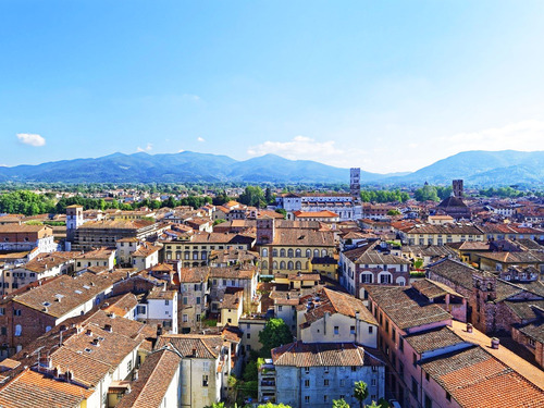 Livorno to Lucca and Pisa with Leaning Tower Entrance Ticket Excursion