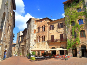 Livorno Tuscany Countryside Volterra, San Gimignano, Wine Tasting and Lunch Excursion