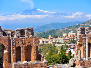 Messina Affordable Shuttle to Taormina Excursion