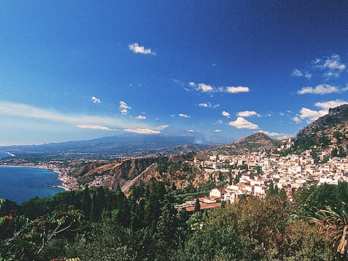 Messina Private Full Day to Mount Etna and Wine Tasting Excursion