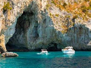 Naples Private Excursion to Capri Island, Faraglioni Rocks, and Monte Solaro Chairlift by Hydrofoil Boat