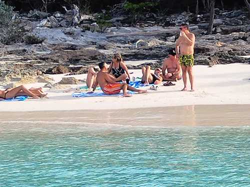 Nassau Thrill Seekers Powerboat and Snorkel Excursion