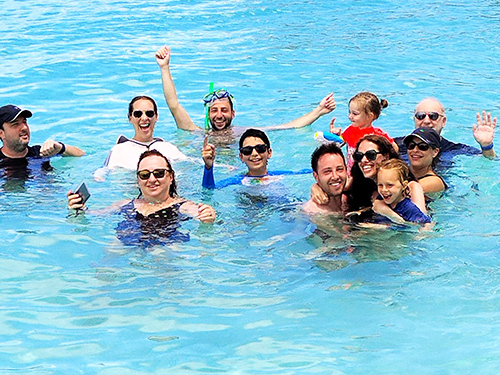 Nassau Thrill Seekers Powerboat and Snorkel Excursion