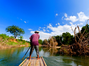 Ocho Rios White River Bamboo Rafting and Dunn's River Falls Excursion
