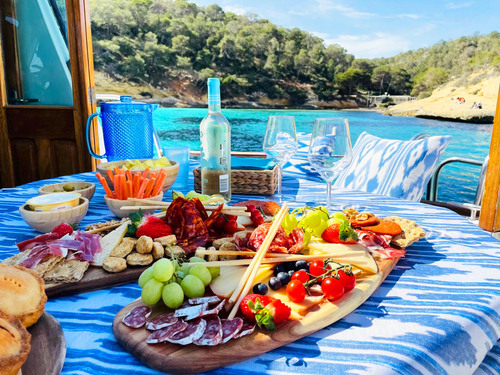 Palma de Mallorca Half Day Yacht Charter Excursion