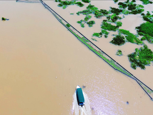 Panama Colon Chagres River Canal and Rainforest Cruise Excursion