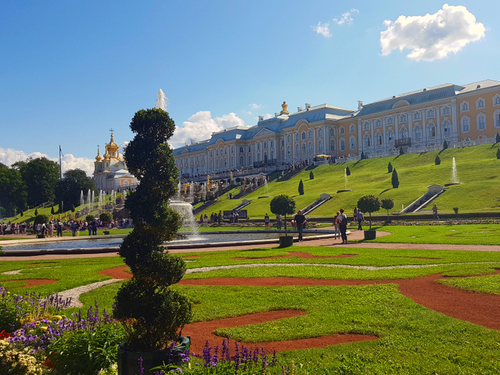 St. Petersburg Upper Gardens Tour Reviews