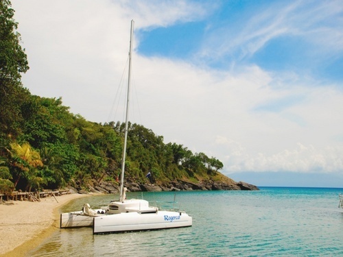 Roatan private catamaran Tour Cost