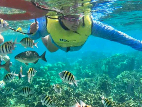 Roatan Clear Boat, Snorkeling, and Private Beach Club Excursion
