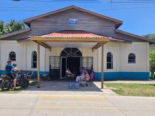 Roatan E-Bike, Food Tasting, and Beach Adventure Excursion