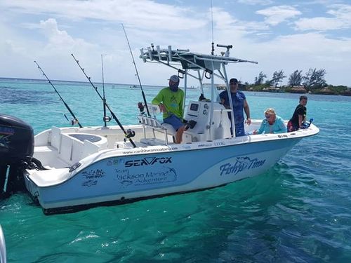 Roatan Honduras private boat Excursion Reservations