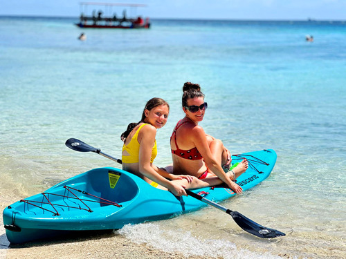 Roatan Horseback Riding and Private Day Pass at Brady's Cay Beach Excursion