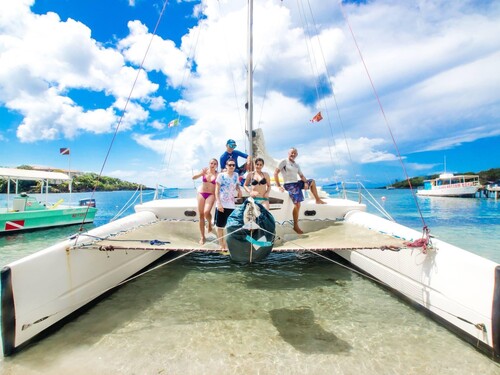 Roatan Private Catamaran Sail and Snorkel Charter Excursion